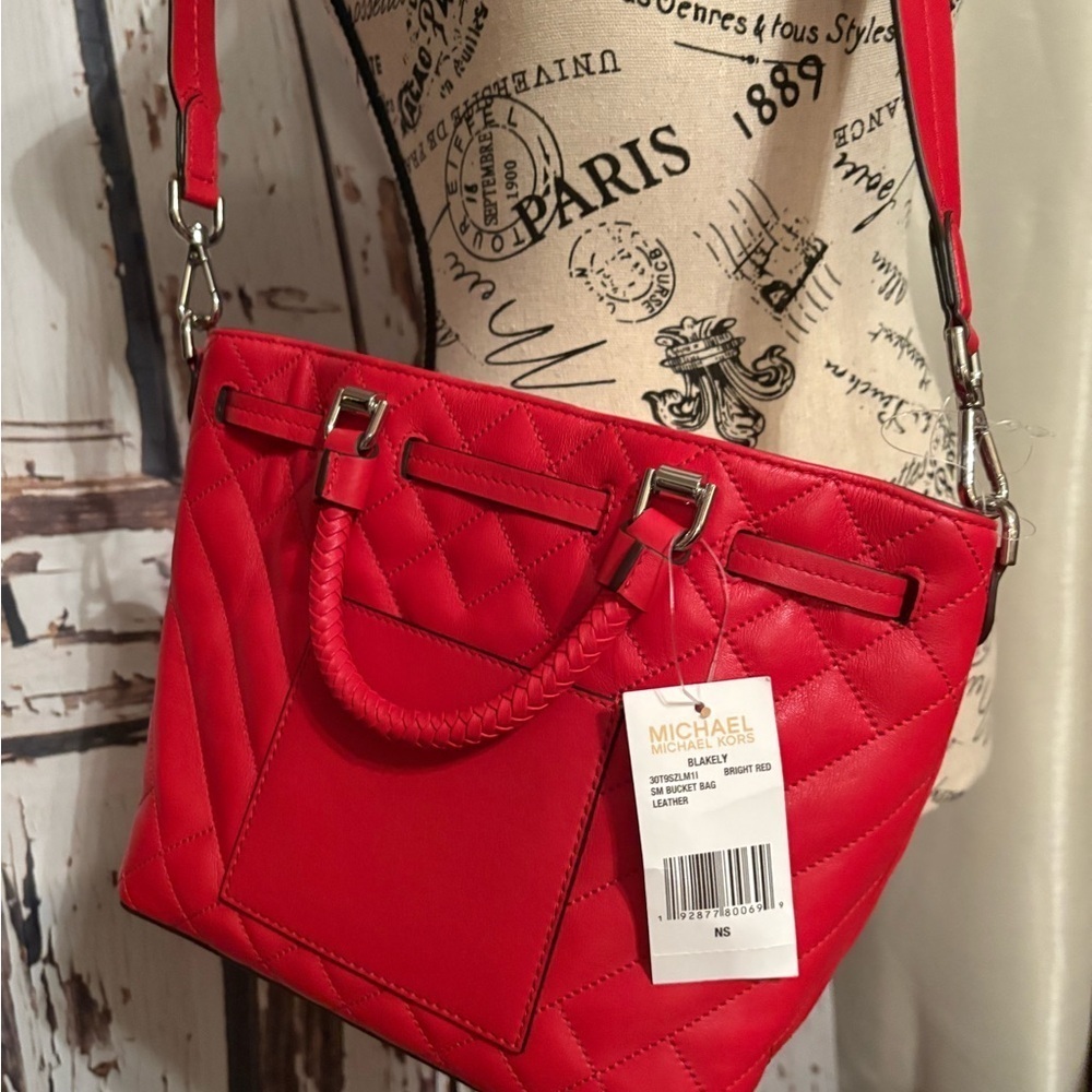 Micheal Kors Red Quilted Shoulder Bag - Picture 2 of 12